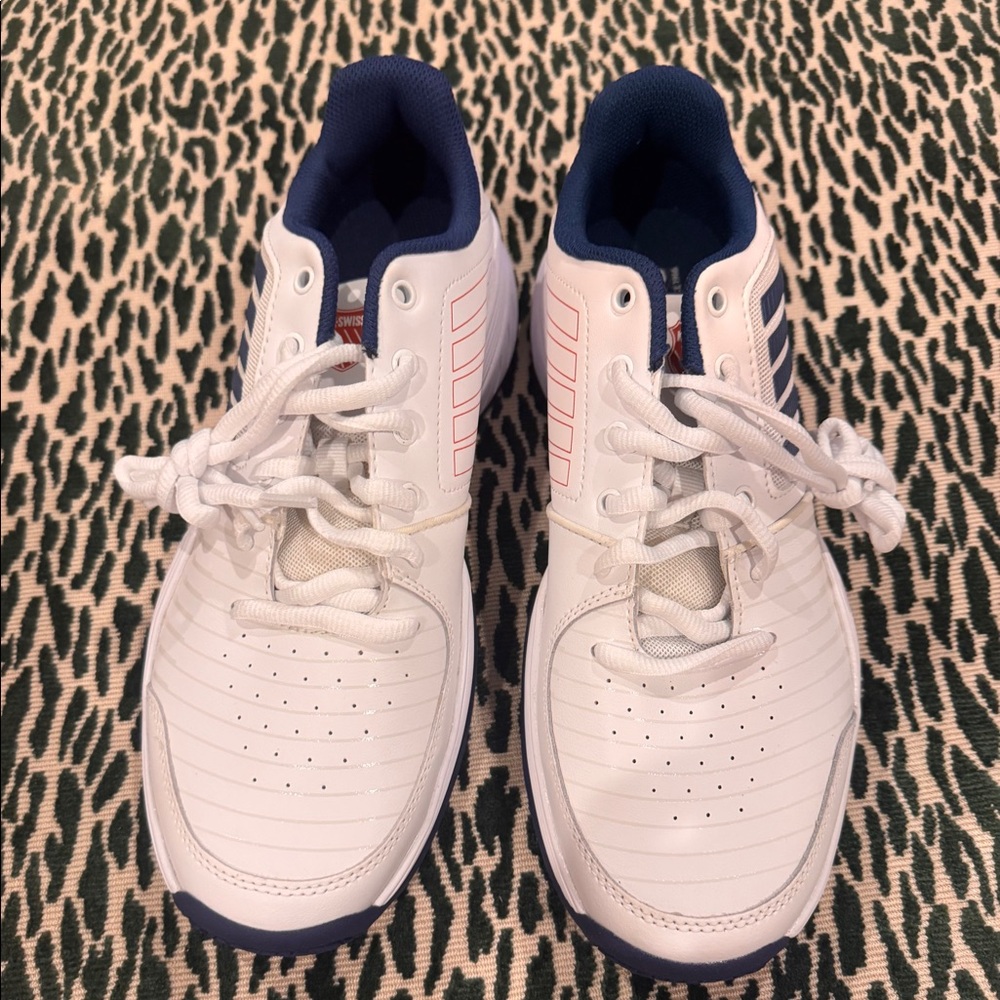 NWT KSWISS men’s tennis court shoes